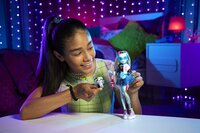 Monster High poupée mannequin Frankie Stein et Watzie-Image 2