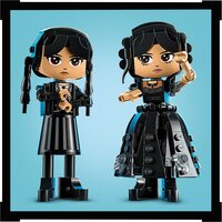 LEGO Figurine de Mercredi Addams 76780-Image 1