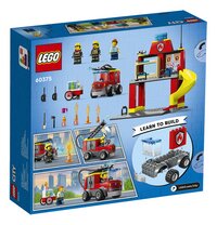 LEGO City 60375 De Brandweerkazerne en de Brandweerwagen-Achteraanzicht