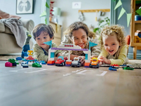 LEGO DUPLO Voitures de course et pilotes d’une écurie de F1 10445-Image 2