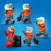 LEGO City Arrêt au stand de F1® avec voiture Ferrari 60443-Image 1