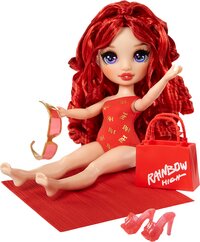 MGA Entertainment Rainbow High Swim & Style Fashion Doll Ruby Red-Linkerzijde