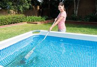 Intex Nettoyeur de fond rechargeable pour jacuzzi et piscine-Image 1