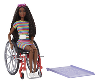 Barbie Fashionistas 166 - Barbie en chaise roulante arc-en-ciel-Détail de l'article
