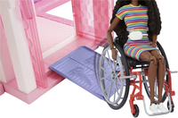 Barbie Fashionistas 166 - Barbie en chaise roulante arc-en-ciel-Détail de l'article