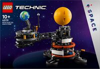 LEGO Technic La planète Terre et la Lune en orbite 42179-Vue du haut