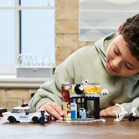 LEGO Marvel Spider-Verse : Miles Morales contre La Tache 76311-Image 2