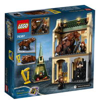 LEGO Harry Potter 76387 Zweinstein: Pluizige ontmoeting-Achteraanzicht
