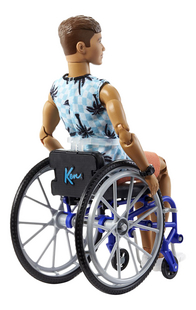 Barbie mannequinpop Fashionistas 195 - Ken in rolstoel-Achteraanzicht
