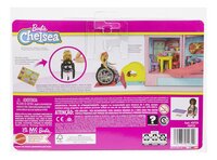 Barbie mannequinpop Chelsea in haar rolstoel-Achteraanzicht
