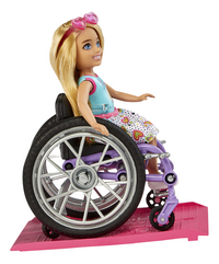 Barbie poupée mannequin Chelsea et son fauteuil roulant-Détail de l'article