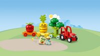 LEGO DUPLO 10982 Le tracteur des fruits et légumes-Image 3