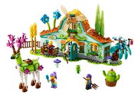 LEGO DREAMZzz 71459 Stal met droomwezens-Vooraanzicht
