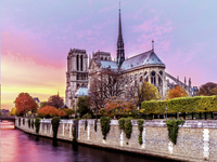 Ravensburger puzzel Schilderachtige Notre Dame-Vooraanzicht