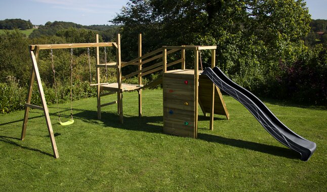 BnB Wood portique Madagascar Adventure Commando avec toboggan anthracite